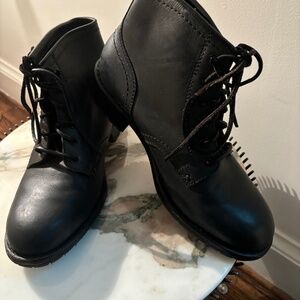 NEW MEN'S COLE HAAN LACE-UP BOOTS